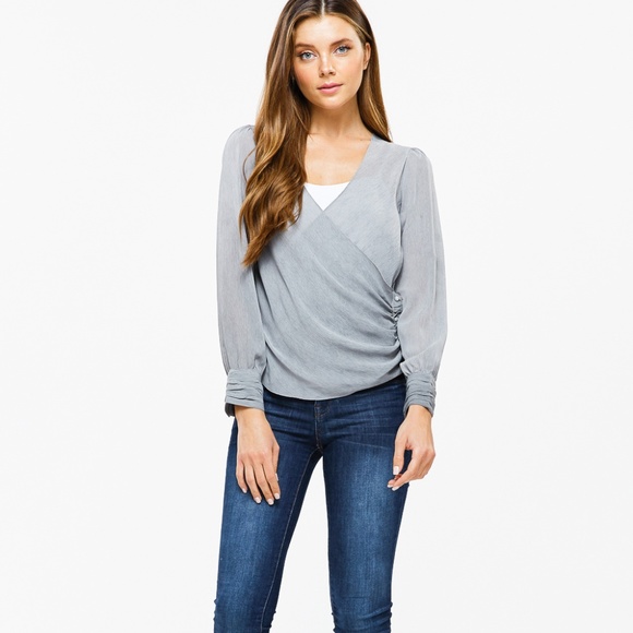 NWT Long Sleeve Ruched Side Button Surplice Top - Picture 2 of 6